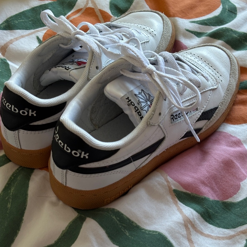 Women’s Reebok Sneakers - Picture 3 of 5